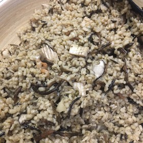 もち麦玄米炊き込みごはん