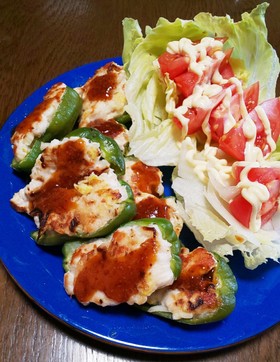 白菜の漬物と鶏のささみ肉詰めピーマン⁉️