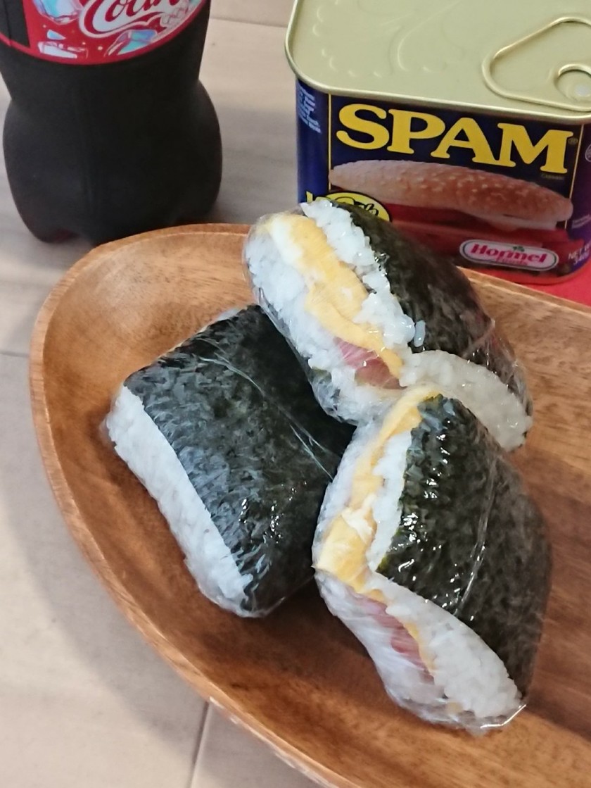 ポークおにぎり★沖縄ソウルフード☆スパム by なおこ商店 【クックパッド】 簡単おいしいみんなのレシピが356万品