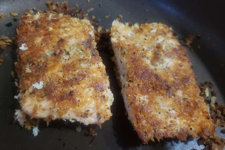 トラウトサーモンの貧乏パン粉焼き レシピ 作り方 By 五時レンジャー クックパッド 簡単おいしいみんなのレシピが361万品