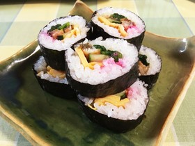 うちの巻き寿司(太巻き)