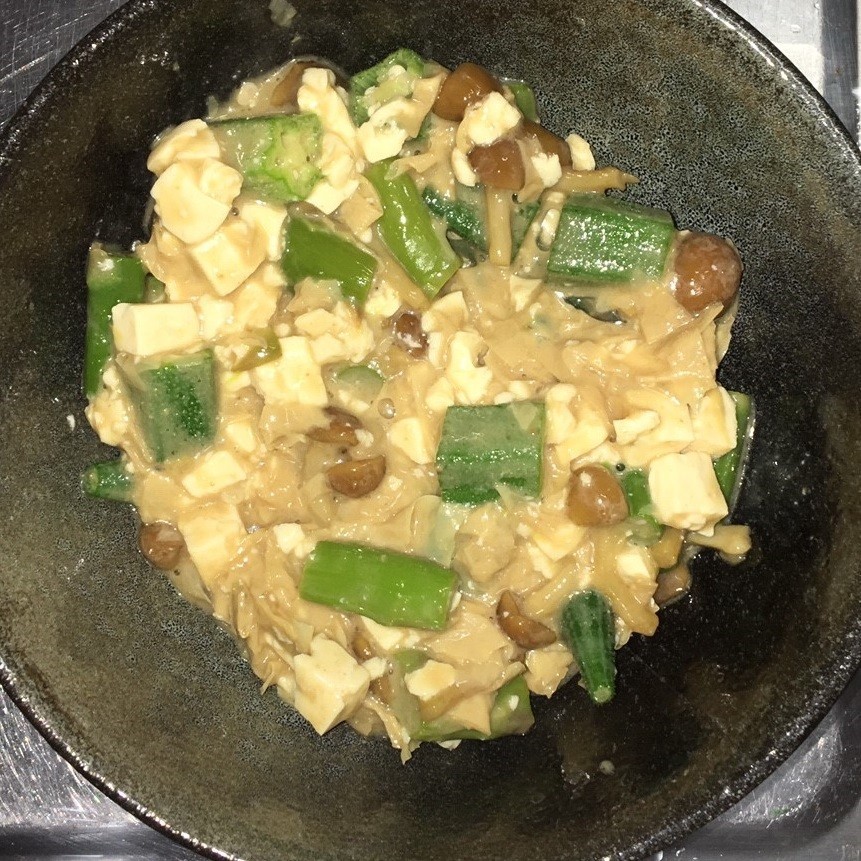 オクラと湯葉と豆腐の胡麻合え・山椒風味の画像