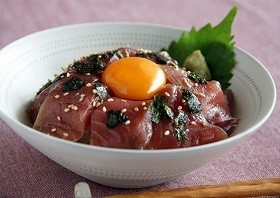 簡単漬け丼(茅乃舎めんつゆ)