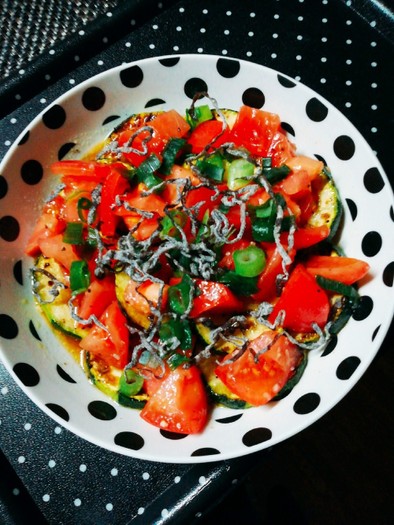 ズッキーニのトマトマリネの写真