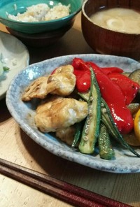 鶏胸肉と夏野菜のカレー炒め