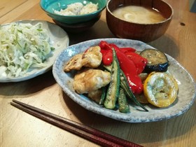 鶏胸肉と夏野菜のカレー炒め