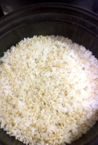 土鍋で玄米ハーフご飯を炊く