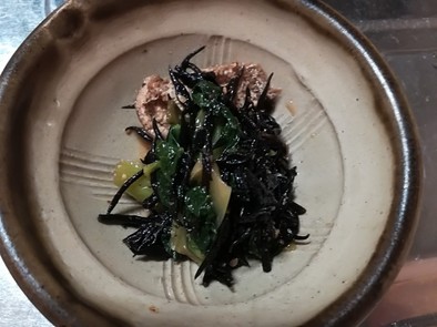 小松菜とひじき、油揚げの煮びたしの写真