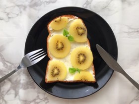 超簡単!クリチー&キウイトースト
