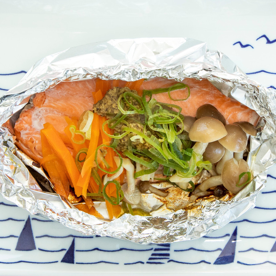 オリーブペーストの鮭ホイル焼きの画像