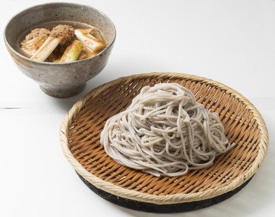 肉団子とお揚げの「つけ麺」の写真