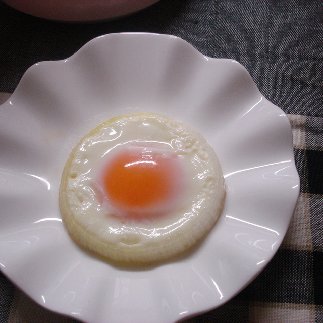 型ごと食べられる まん丸 目玉焼き レシピ 作り方 By Cotton クックパッド 簡単おいしいみんなのレシピが350万品