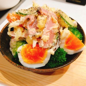 具だくさんポテトサラダ