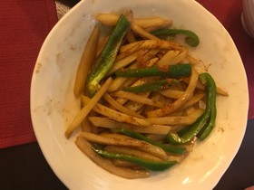 ジャガイモの中華炒め〜土豆青椒炒菜