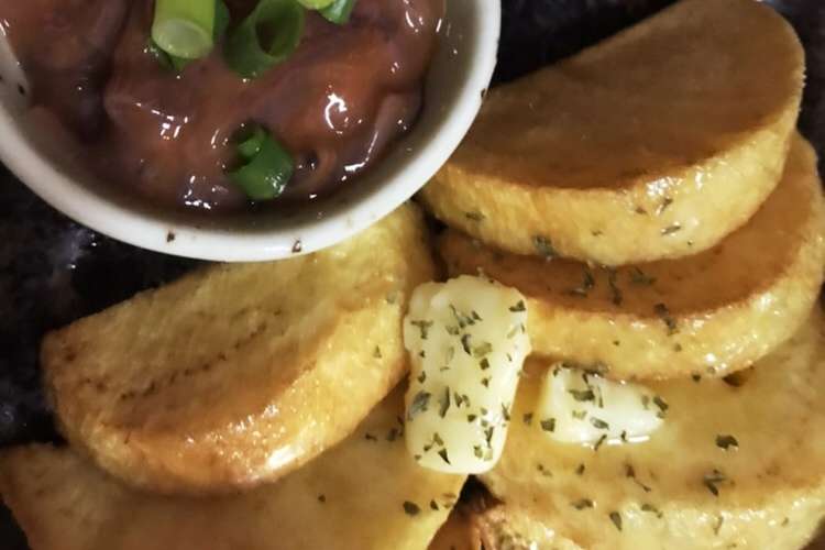 じゃがバター塩辛添え レシピ 作り方 By 柊 優 クックパッド