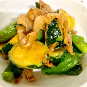 ズッキーニ・シシトウ・豚肉の生姜味噌炒め