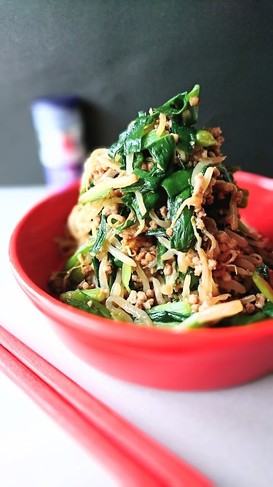 シャキッ!ニラともやしの肉そぼろ炒め