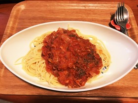 鯖トマソースのパスタ