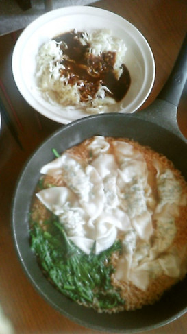時短・水餃子ラーメンとカレーキャベツ