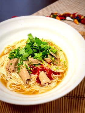 台湾の人気屋台メニュー*麺線*