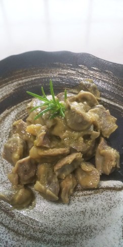 砂肝の煮込み 白ワイン風味