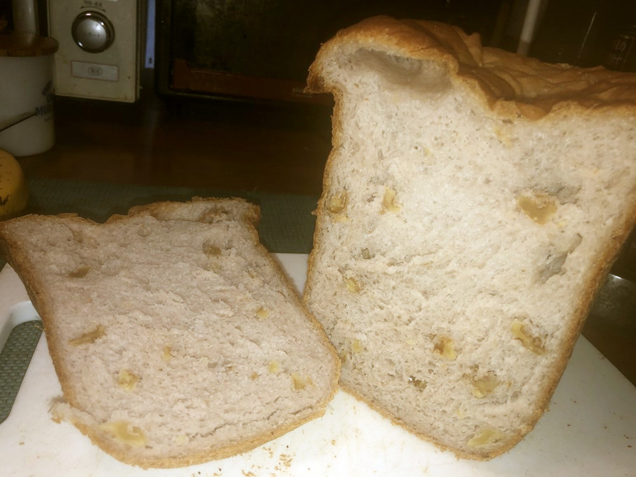 くるみと酒かすの食パンの画像