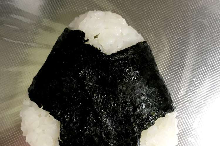 塩むすび コンビニに負けない レシピ 作り方 By クック8khrge クックパッド 簡単おいしいみんなのレシピが359万品