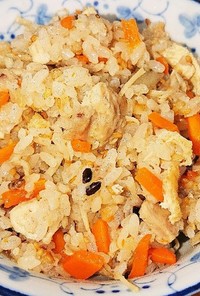 雑穀米のかやくご飯(炊き込みご飯)