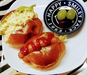 朝のロールパン