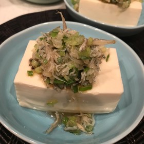 簡単美味しい副菜♡じゃことネギの冷奴