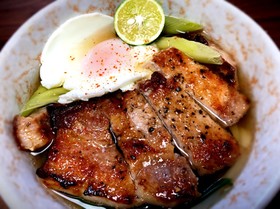 豚テキうどん