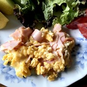 ハムとチーズのスクランブルエッグ❁の写真