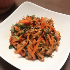人参とツナと小ねぎの炒め物