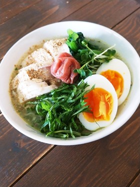 梅干しでさっぱり!冷やし塩ラーメン