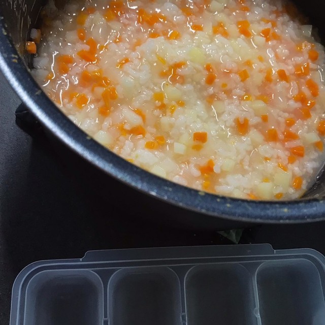 離乳食を時短 野菜入りおかゆ レシピ 作り方 By Cshel クックパッド 簡単おいしいみんなのレシピが366万品