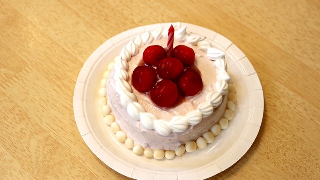 1歳バースデーケーキ ほんのりピンク レシピ 作り方 By Nonomama クックパッド 簡単おいしいみんなのレシピが355万品