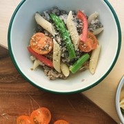 キャンプ飯 ペンネの写真