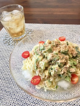 簡単ランチに♪シーチキンアボカド冷やし麺