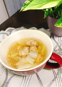 タイ風豚挽き肉と春雨スープ