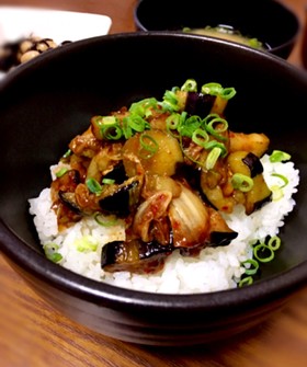 *茄子のキムチ炒め丼*