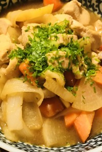 鶏肉と根菜のめんつゆ味噌煮