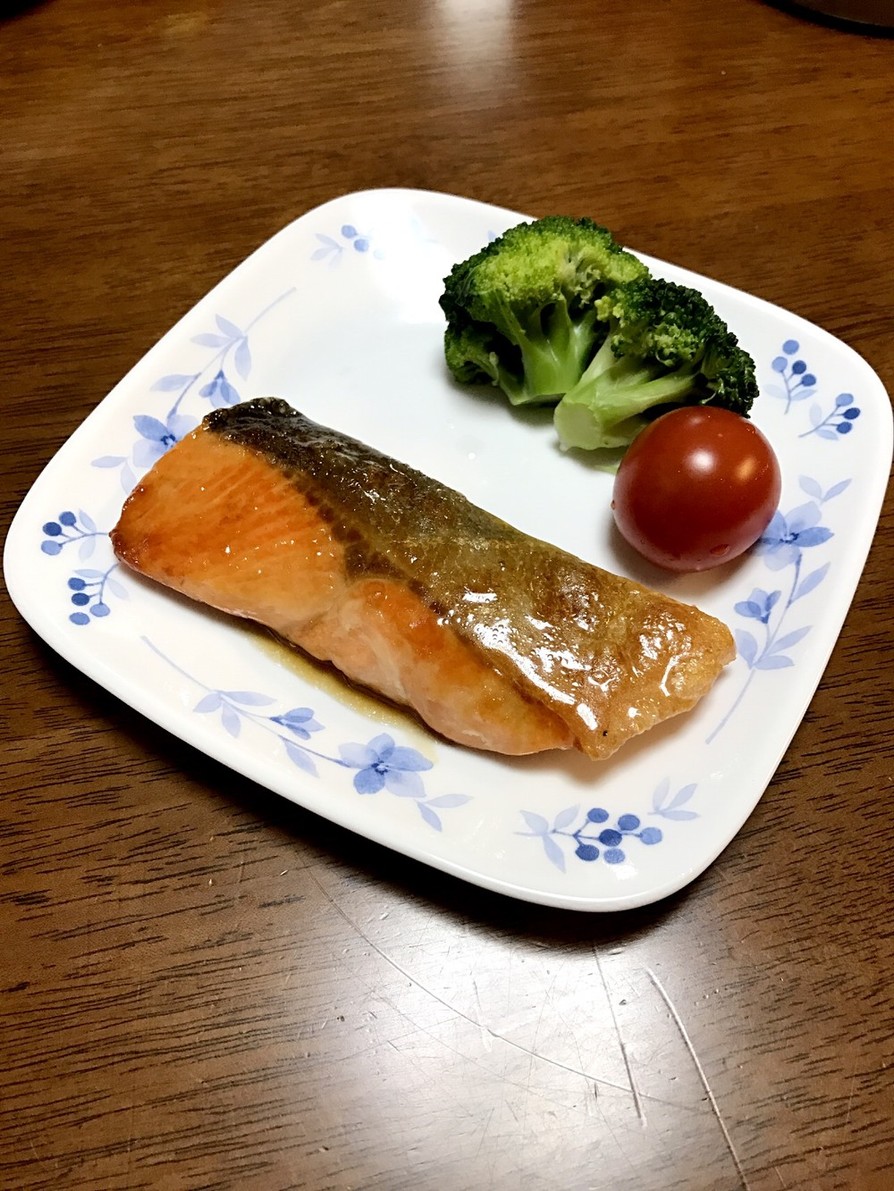 簡単！鮭のソテー☆照り焼きソースの画像