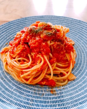 薫の塩麹にんにくツナトマトパスタ