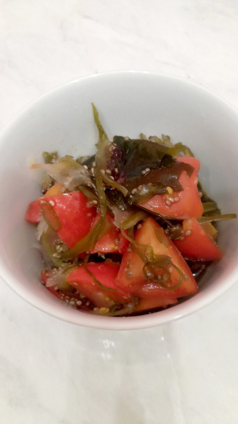 トマトと海藻のマリネ☆チアシード入りの画像