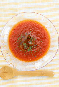 トマト丸ごと冷製スープ