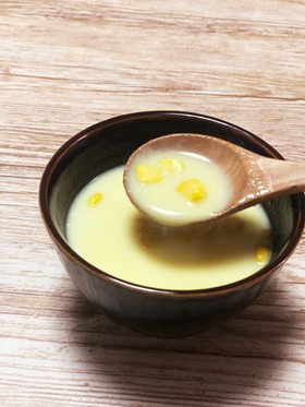 生クリームちょい足しで濃厚コーンスープ
