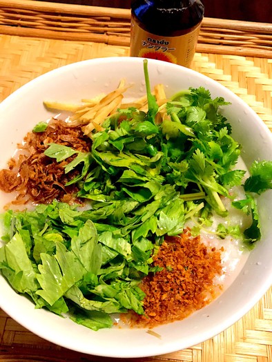 タイ料理のお粥、カオトムの写真