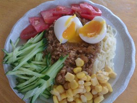 冷やしジャージャー麺☆簡単・スタミナ☆