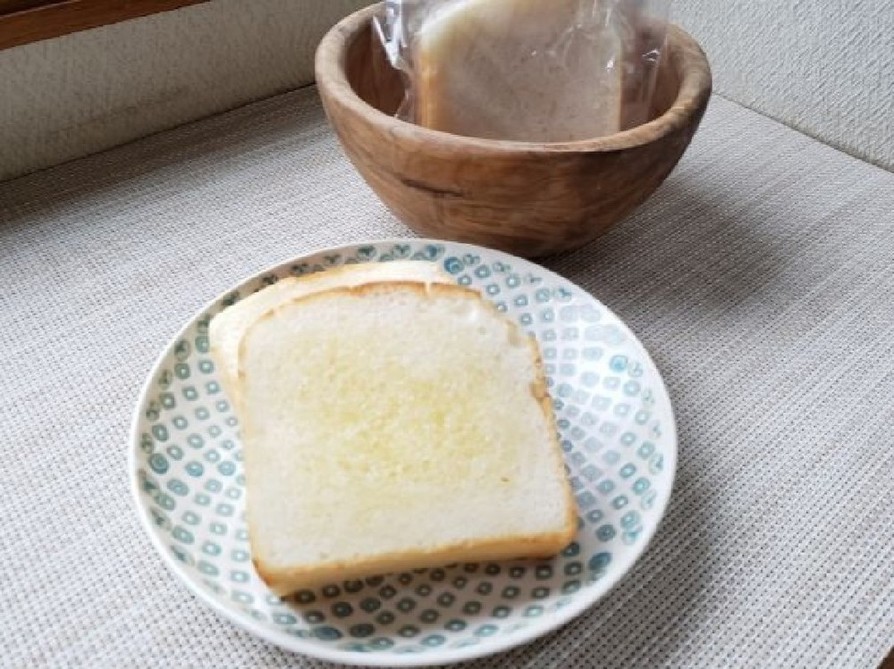 グルテンフリー米粉100％のミニ食パンの画像