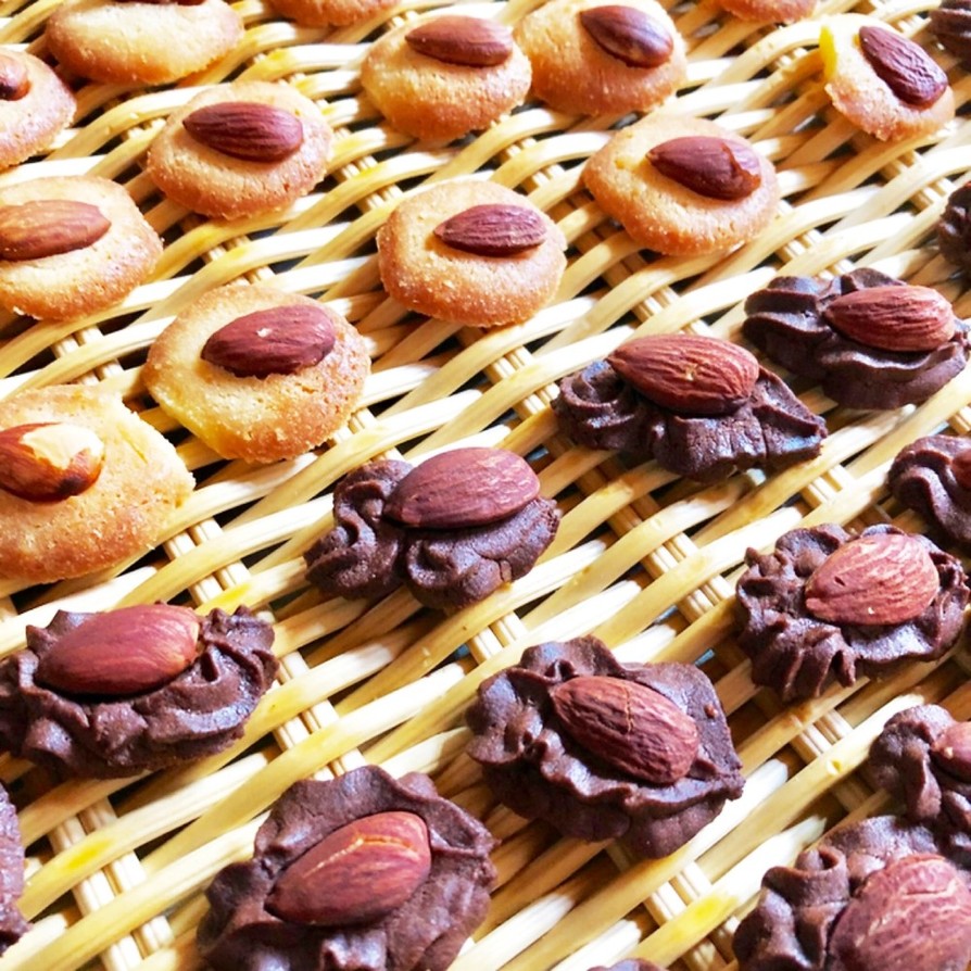 アーモンドクッキー(プレーン&ココア)の画像